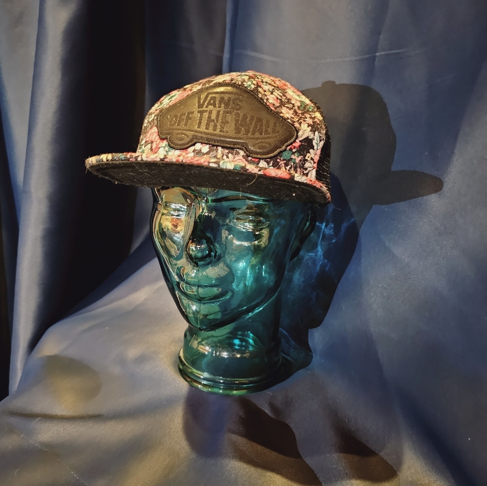 Vans trucker style cap.